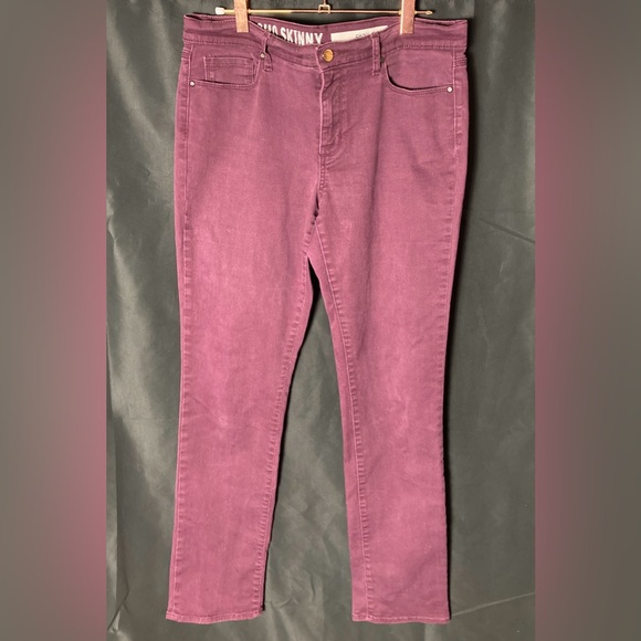 DKNY SOHO Skinny Jeans Women’s Size 10 Burgundy - Picture 1 of 10